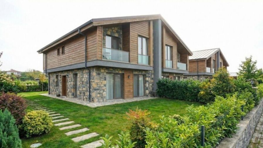 Exterior facade image of the Hill House villa